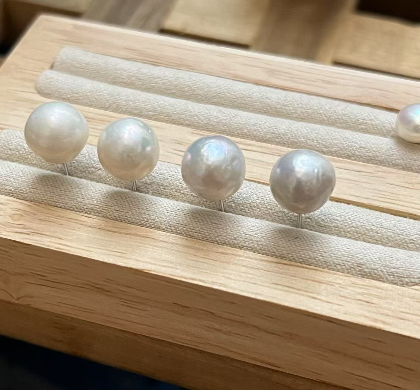 9.5mm Wrinkled Near-Round Pearl Earrings (Special Color Pairs)