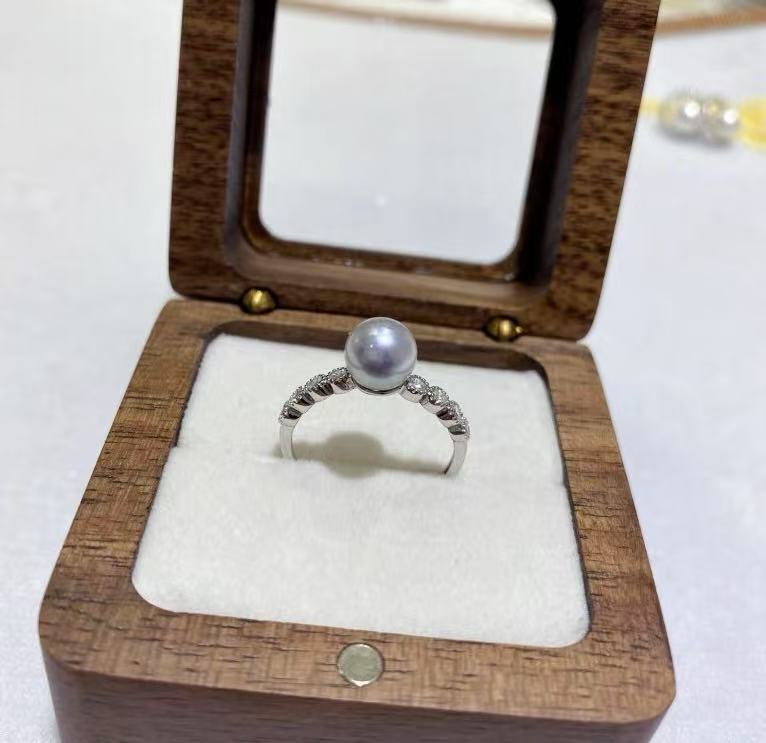 Japanese Seawater Madama Pearl Ring