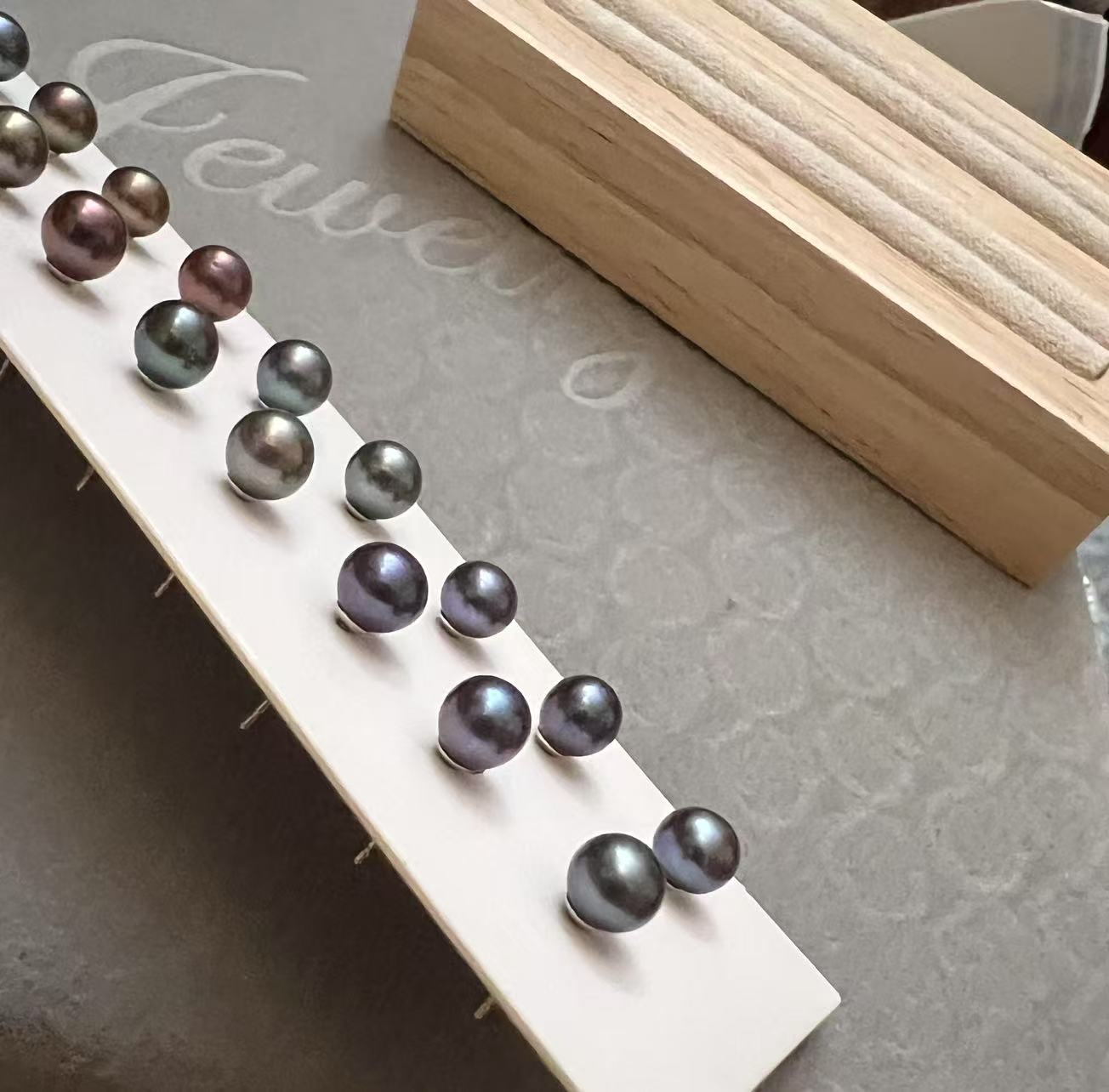 6–6.5mm Edison-Grade Iridescent Freshwater Pearl Earrings