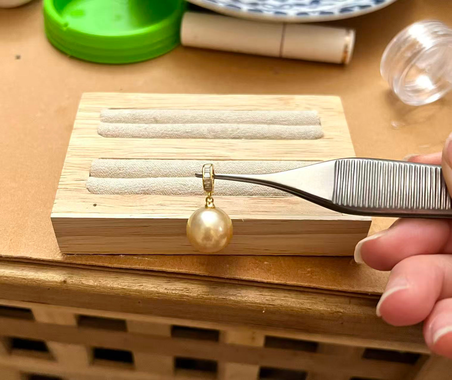 12.6mm 南洋金珠吊墜
