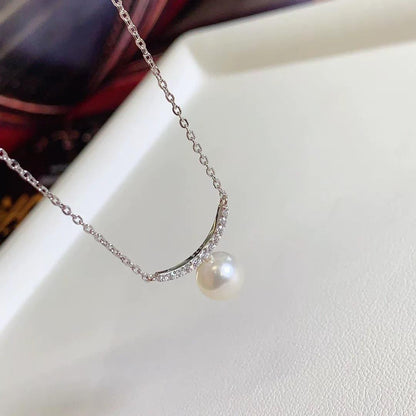 7.5mm Akoya Pearl with Smile Curve Necklace ( Made to you )