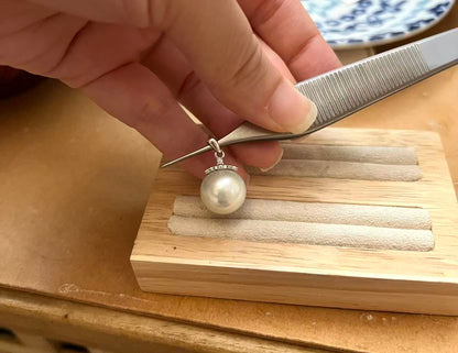 12.4 mm 愛迪生藍光睫毛完美圓珍珠吊墜