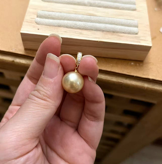 12.6mm 南洋金珠吊墜